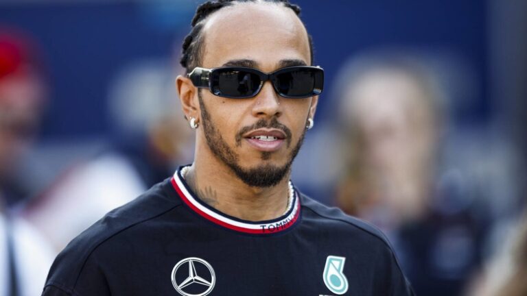 Breaking News: Lewis Hamilton Signs Contract Extension!