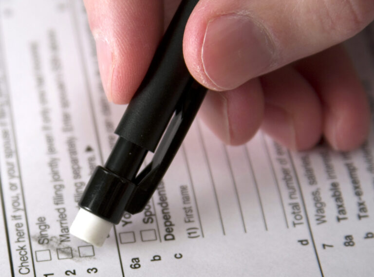 Maximize Savings: Learn How Divorce Costs Can Be Tax Deductible