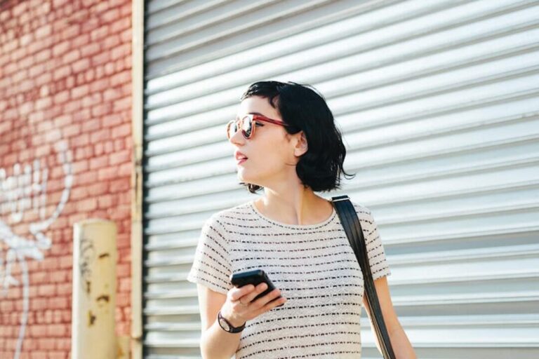 Maximize Savings: Mobile Phone Tax Deduction Guide