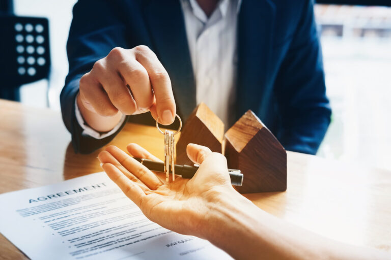 Understanding REIQ Contracts for Houses and Land Sales